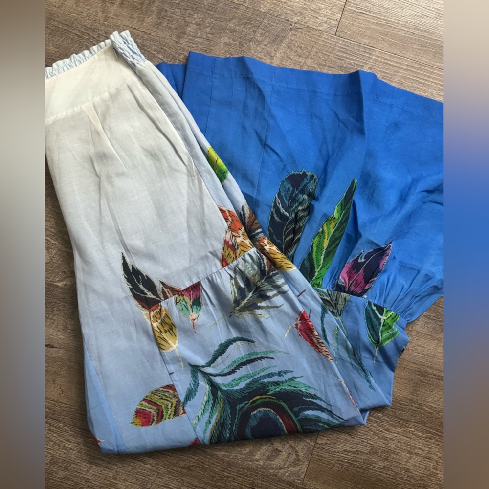 OO LALA wide leg pant peacock print 100% cotton. Zip closer on side